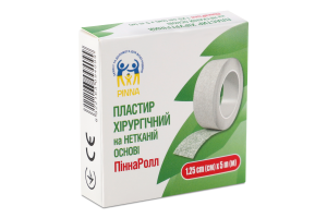 Пласт. хірург. ПіннаРолл 1,25см х 5м на нетканій основі