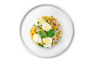 Салат из печени трески