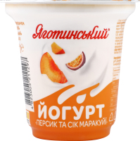 Йогурт 2.1% с фруктовым наполнителем Персик и сок маракуйи Яготинський ст 260г