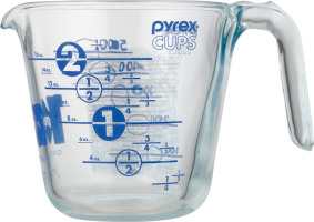 Pyrex 2 Cup Measuring Cup