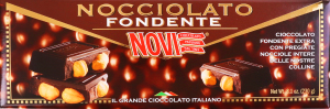 Шоколад чорний Novi джандуйя з цільним фундуком