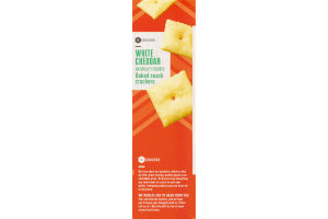 SE Grocers White Cheddar Naturally Flavored Baked Snack Crackers