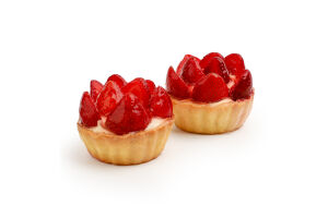 Пирожное Корзинка клубничная