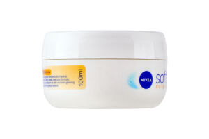 Крем для лица рук и тела ежедневный увлажняющий SPF 15 Soft Nivea 100мл