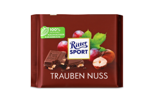 Шоколад молочний з родзинками та шматочками фундука Ritter Sport м/у 100г