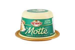 Масло кислосливочное 80% полусоленое La motte President п/у 250г