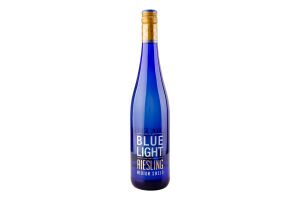 Вино 0.75л 8.5% белое полусладкое Riesling Blue Light бут