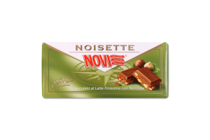 Шоколад молочний Novi з подрібненим фундуком