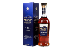 Бренди 500мл 40% армянский Akhtamar Ararat к/у
