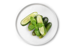 Огурцы малосольные по-домашнему