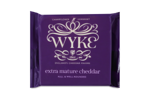 Сир 48% визрілий Чеддер Wyke Farms м/у 200г