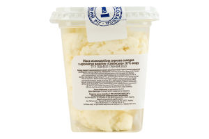 Масса творожная 18% молокосодержащая сладкая с ароматом ванилина Крестьянская Мілкін п/у 350г