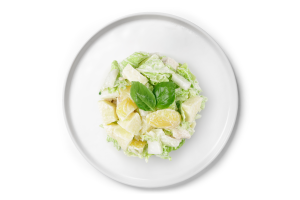 Салат куриный