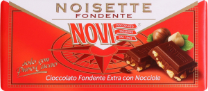 Шоколад чорний Novi з подрібненим фундуком