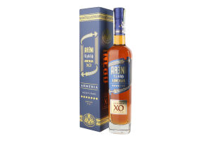 Бренди 0.5л 40% 7 лет XO Армянский Areni к/у