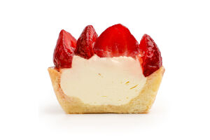 Пирожное Корзинка клубничная