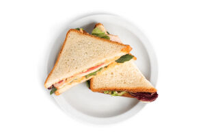 Бутерброд з копченою куркою 185г