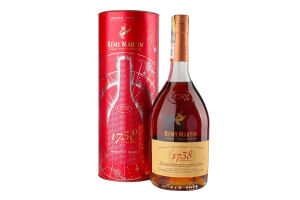 Коньяк 0.7л 40% 1738 Accord royal Remy Martin тубус