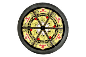 Сир 50% твердий Добродар Звени Гора кг