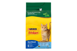 Корм сухой для взрослых стерилизованных котов с лососем и овощами Sterilized Friskies м/у 1.5кг