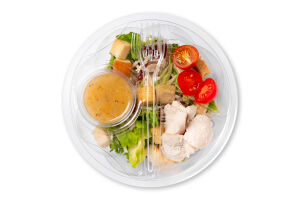 Салат зі смаженим курячим філе та томатами чері