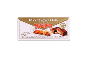 Шоколад молочний Novi з цільним мигдалем