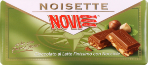 Шоколад молочний Novi з подрібненим фундуком