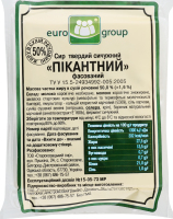 Єврогруп Сир Пікантний з зеленню та часником ваг. фас