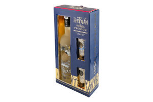 Набор подарочный Водка 700мл 40% Premium + 2 рюмки Hetman к/у 1шт