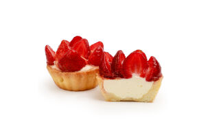 Пирожное Корзинка клубничная