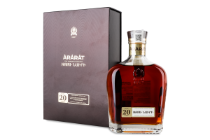 Бренді 500мл 40% вірменський 20YO Nairi Ararat к/у