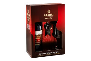 Набор подарочный Бренди 0.7л 40% армянский 7лет Ani + 2 стакана Tulip Ararat 1шт