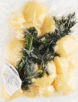 Картопля молода чищена з часником та кропом