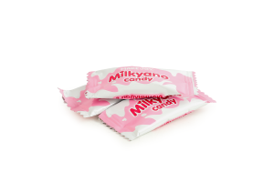 Конфеты с клубникой Milkyano candy Make Joy кг