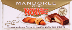 Шоколад молочний Novi з цільним мигдалем