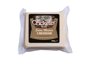 Сир Cricketers Farm Чедер витриманий 55%