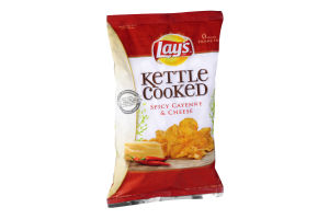 Lay's Kettle Cooked Spicy Cayenne & Cheese Flavored Potato Chips