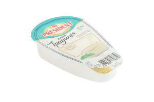 Сир кисломолочний 5% Сирна традиція President лоток 220г