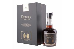 Ром Dictador 2 Masters 2022 Despagne 1979