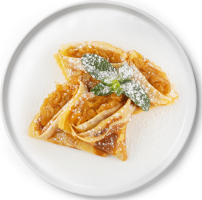 Млинці з яблуками