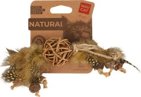 Игрушка для котов с колокольчиком и перьями d45мм №6211 Плетеный мячик Natural Fun WauCat 1шт