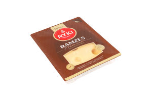 Сир 45% копчений сичужний дозріваючий порційний Рамзес Ryki лоток 300г