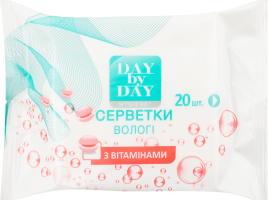 Серветки вологі косметичні з вітамінами Hygiene Day by Day 20шт