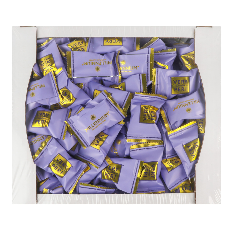 Конфеты шоколадные молочные с арахисом изюмом злаковыми хлопьями и ...